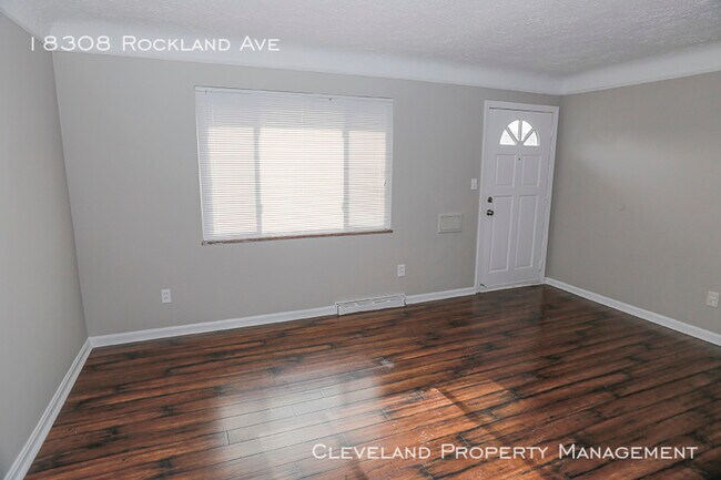 Foto del edificio - Fully Renovated Cape Cod