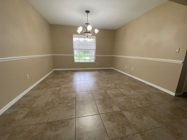 Building Photo - 1078 E Gaucho Cir