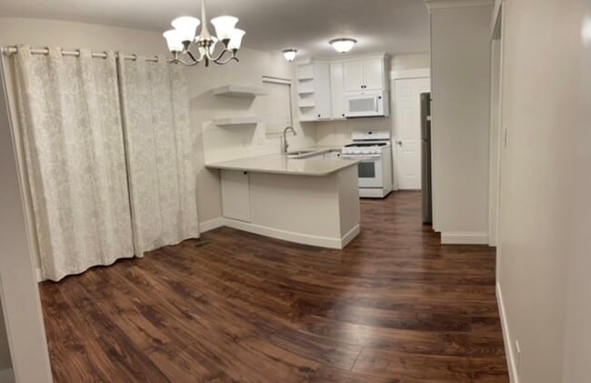 Foto del edificio - 43 W 1530 S