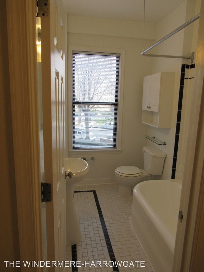 Foto del edificio - 1825 New Hampshire Ave NW