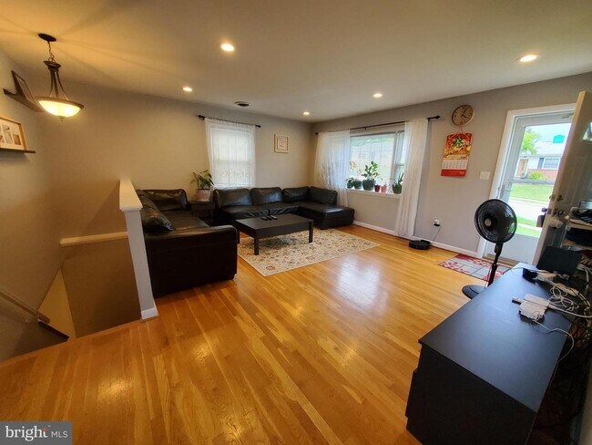 Foto del edificio - 6003 Burnt Oak Rd