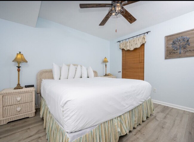 Foto del edificio - 24160 Perdido Beach Blvd