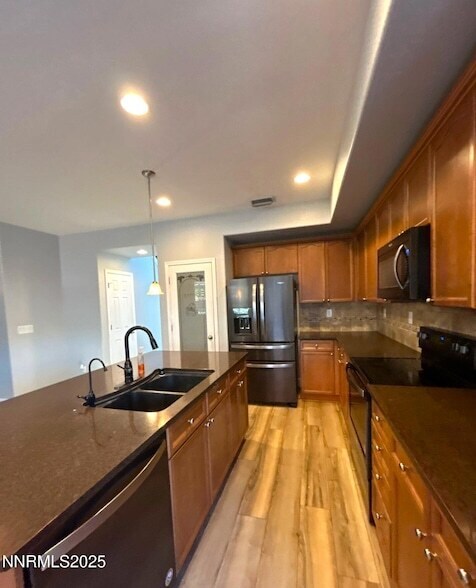 Foto del edificio - 2065 Long Hollow Dr
