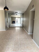 Building Photo - 12500 Sandpiper Dr