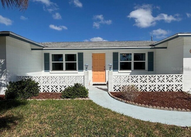 Foto del edificio - 1790 Loralin Dr