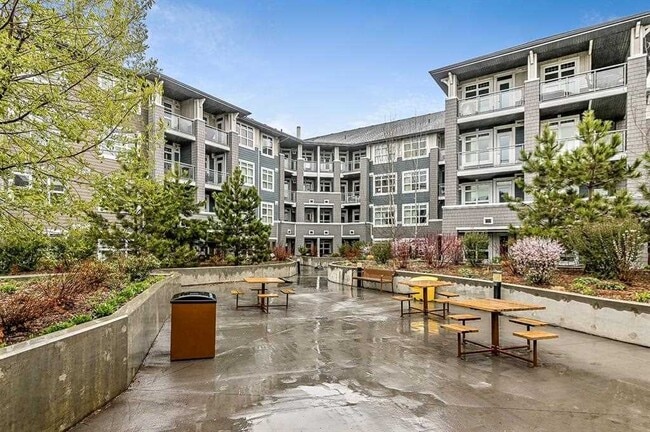 Building Photo - 1 Bed 1 Bath Unit in Calgary, AB