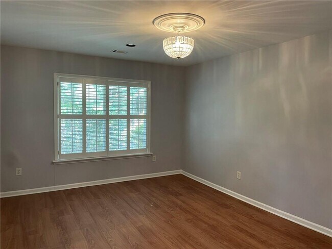 Foto del edificio - 1583 Piedmont Ave NE