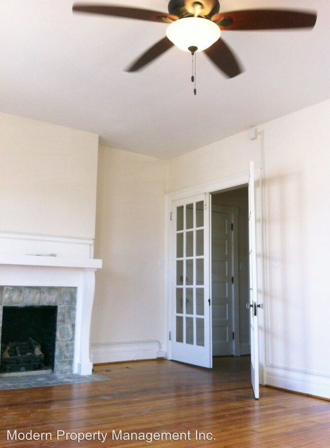 Foto del edificio - 210 Woodland Ave