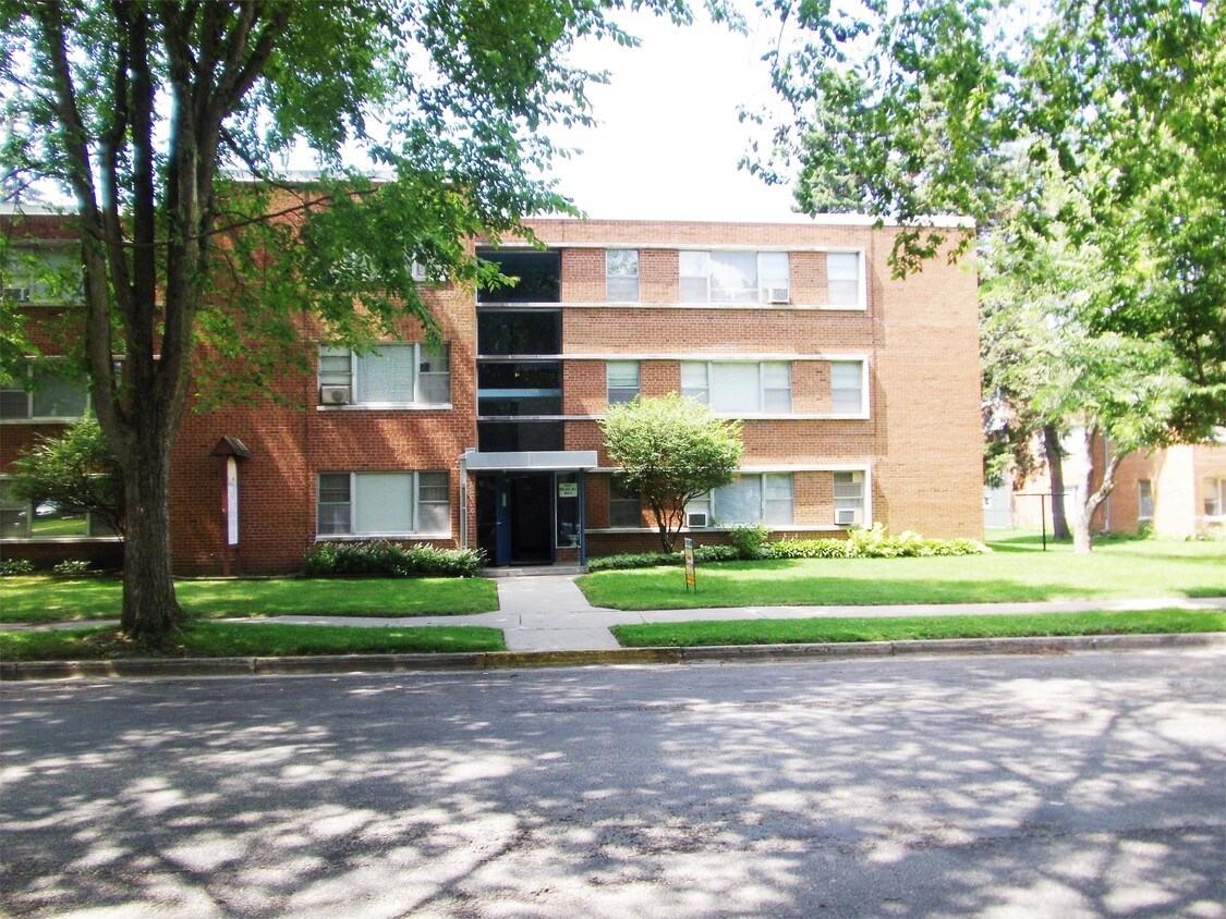 Primary Photo - 1516 3rd Ave NE
