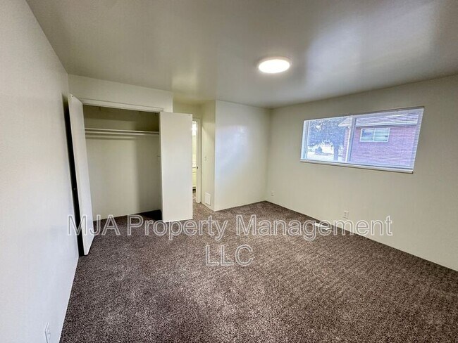 Foto del edificio - 1741 Holladay Blvd E
