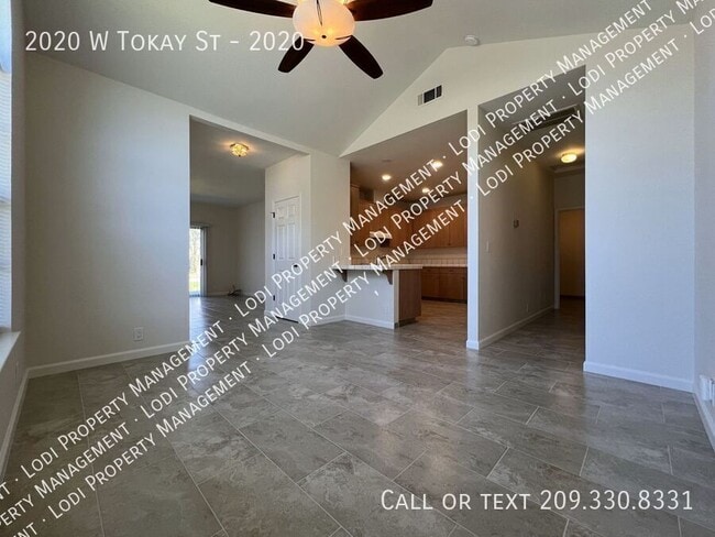 Building Photo - 2020 W Tokay St