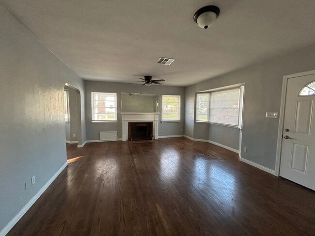 Foto del edificio - 3096 N Stoddard Ave