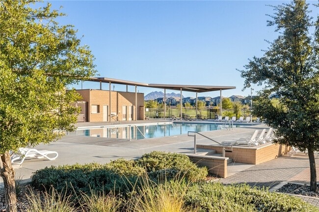Foto del edificio - 785 Cottonwood Hl Pl