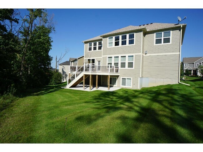 Foto del edificio - 5019 Merrimac Lane North