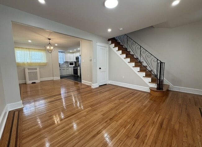 Photo - 1913 Elston St House