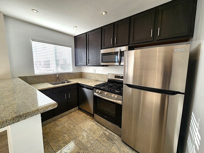 Foto del edificio - 10401 Wilshire