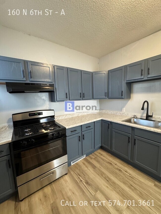 Foto del edificio - 160 N 6th St