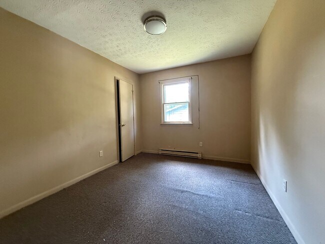 Foto del edificio - 3 Bedroom/1 Bath home for rent