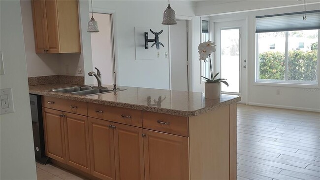 Foto del edificio - 570 Circlewood Dr