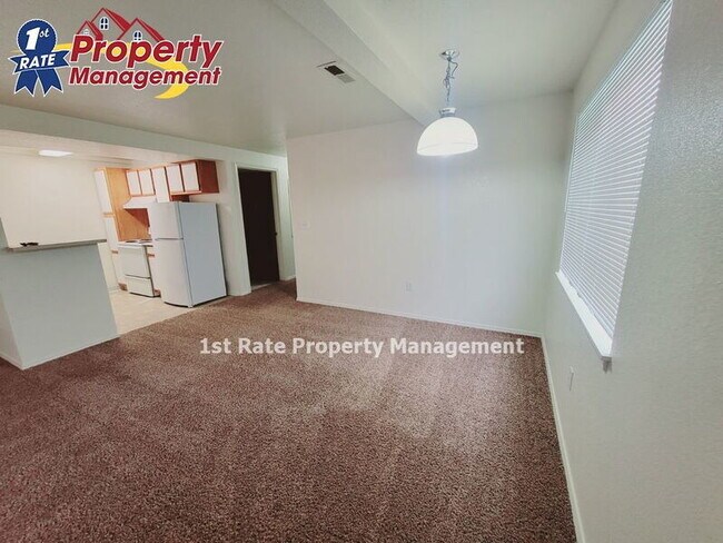 Foto del edificio - 2183 S Stephen Ave