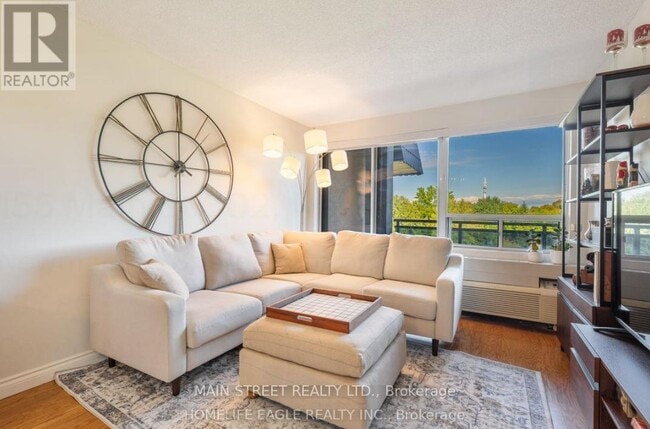 Photo du bâtiment - 155 Main St N