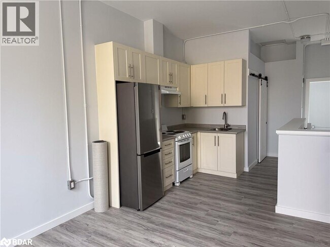 Photo du bâtiment - 23 Peter St S