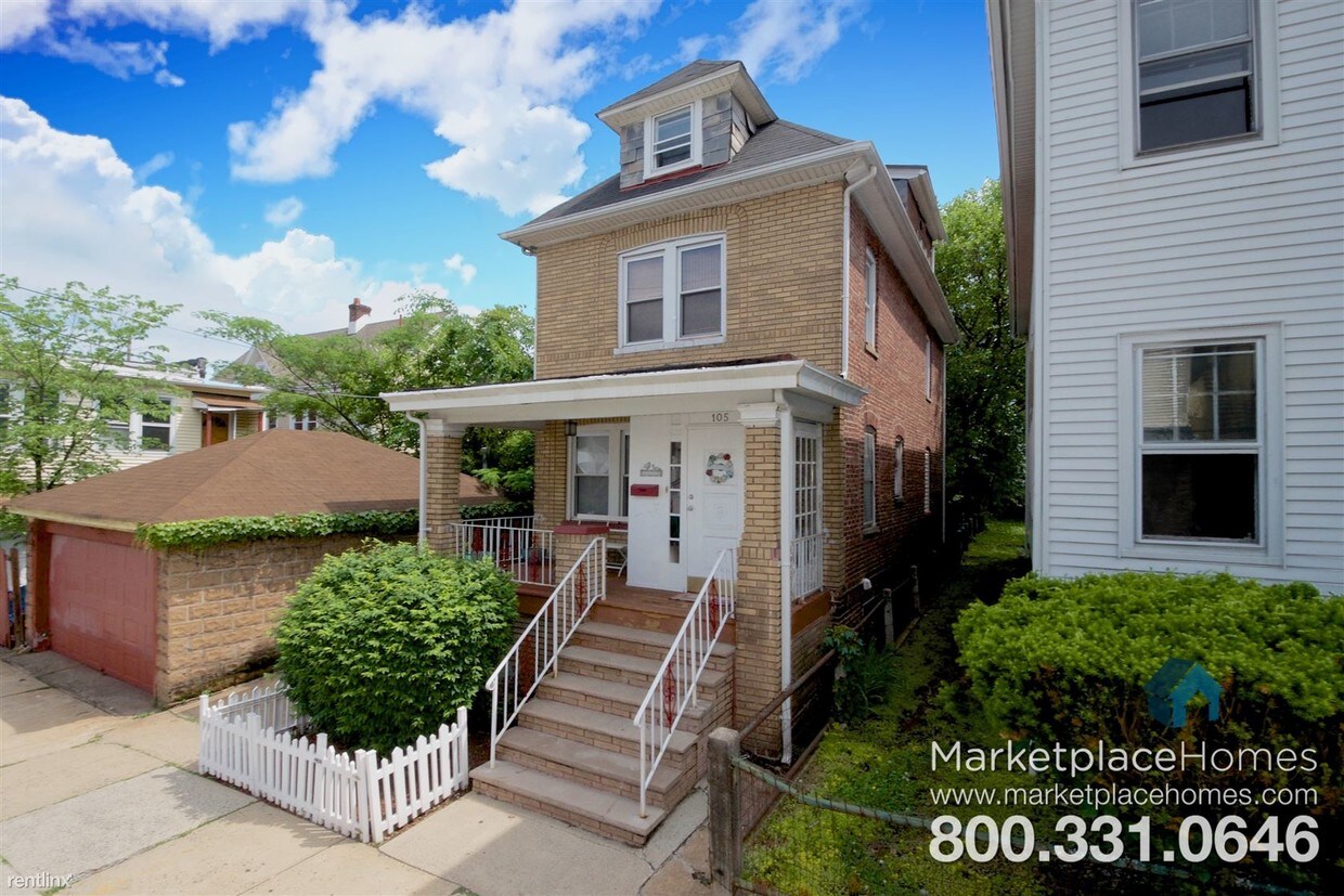 Primary Photo - 3 br, 1.5 bath House - 105 Harvey St