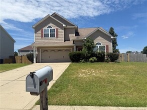 Building Photo - 2104 St Nicholas Dr