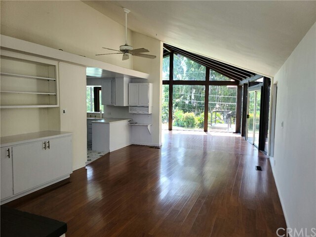 Building Photo - 3201 Santa Maria Ave
