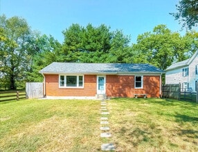 Building Photo - 205 Switzer Rd
