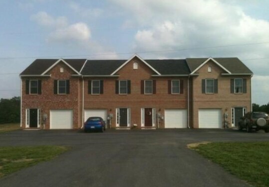 Primary Photo - Northwinds Townhomes