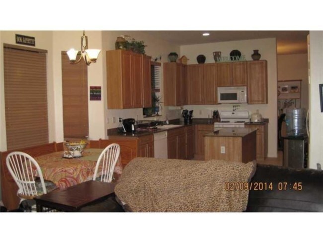 Foto del edificio - Estate Size Home - 6 Bedroom 4 Bath with pool