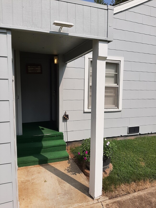 Photo - 234 N Duncan St Townhome