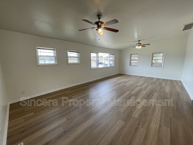 Foto del edificio - 2023 NW 40th St