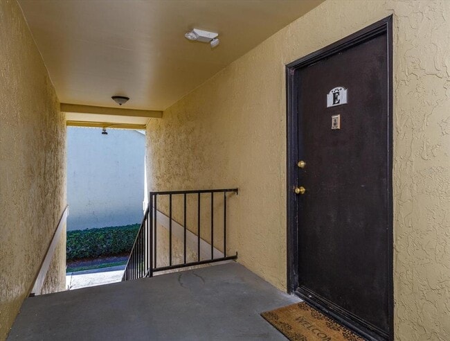 Foto del edificio - 908 Lake Destiny Rd