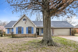 Building Photo - 5100 Barkshire Dr