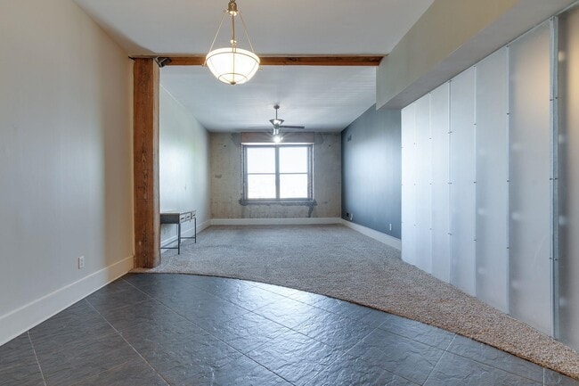 Building Photo - 137 GE Patterson Ave