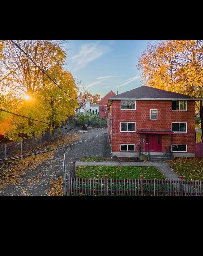 Foto del edificio - 56 Wilcox St