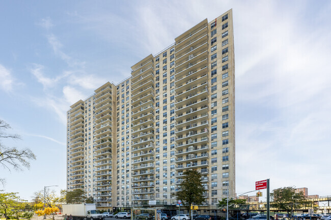 Building Photo - Brightwater Towers