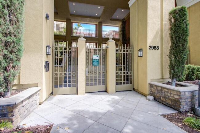 Building Photo - 2988 Grassina St
