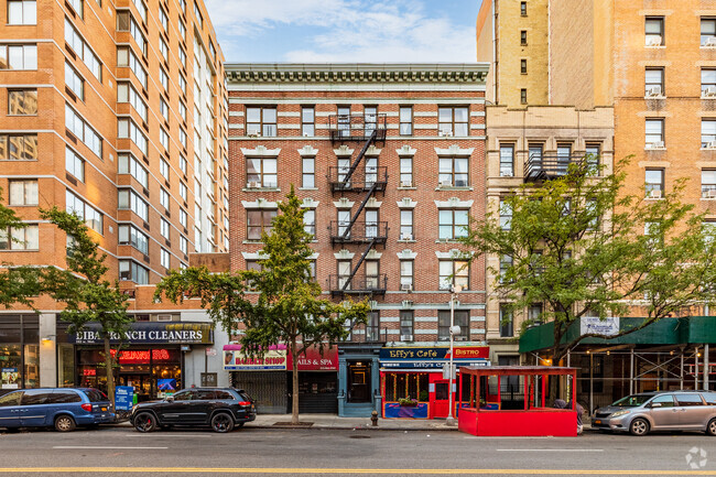 Building Photo - 104 W 96th St