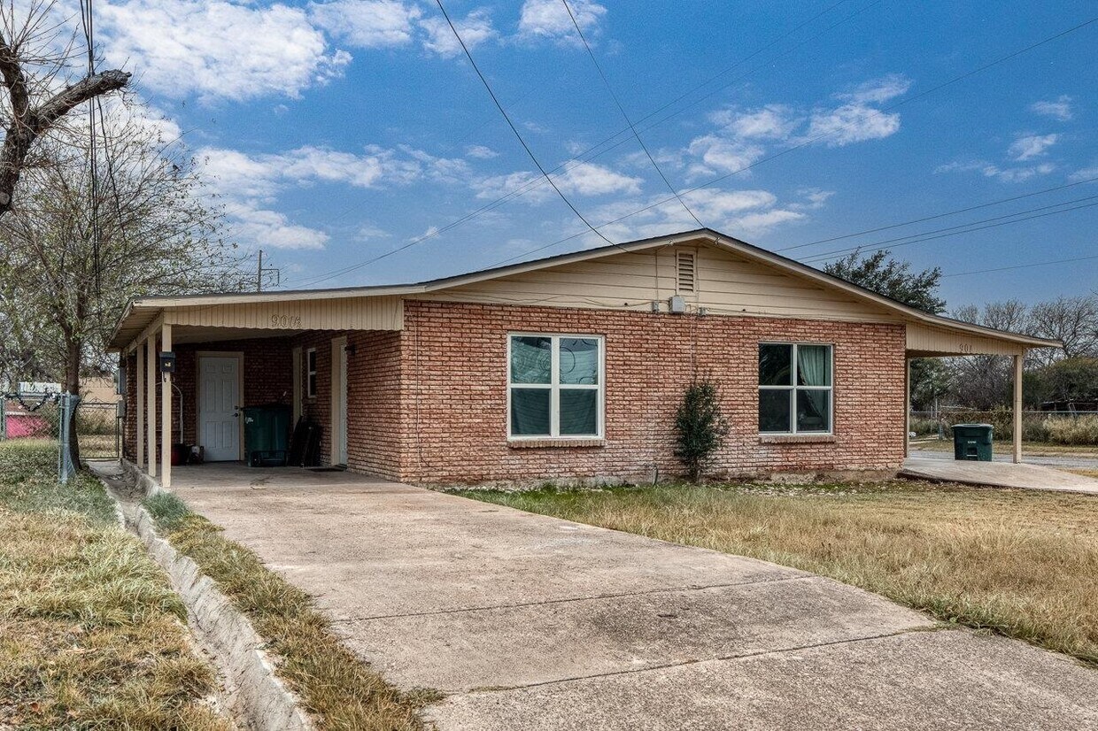 901 E 3rd St, Del Rio, TX 78840 House Rental in Del Rio, TX