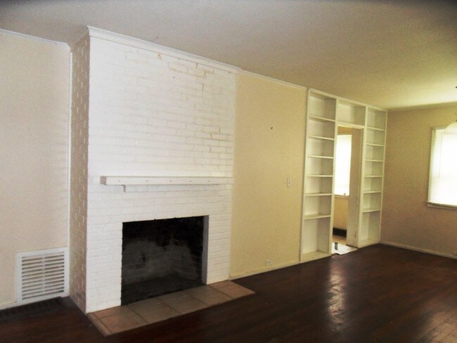 Building Photo - 620 Pennsylvania Ave