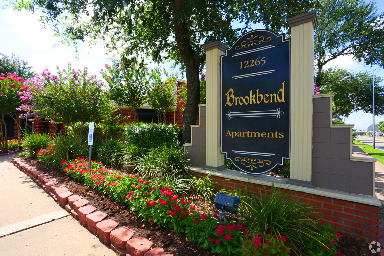 Foto principal - Brookbend Apartments