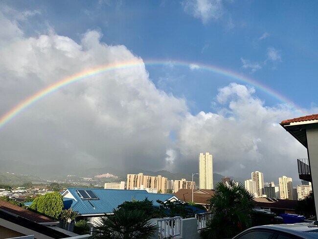 Foto del edificio - 3374 Ala Laulani St