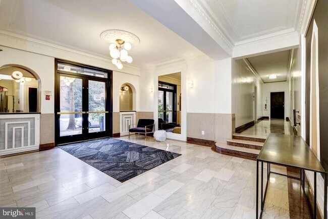 Foto del edificio - 1010 25th St NW