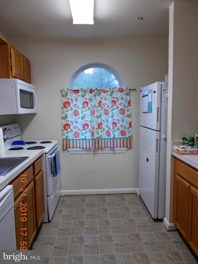 10247 Redtail Ct Unit 201E, New Market, MD 21774 Condo for Rent in