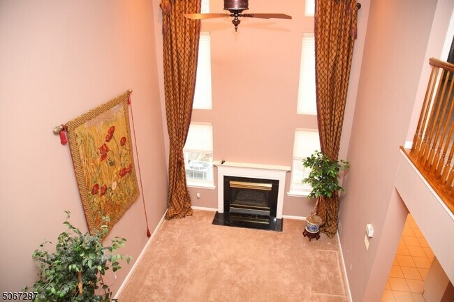 Building Photo - 4 Paine Ct
