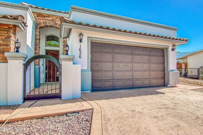 Building Photo - 1636 Sora Way