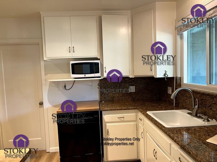 Building Photo - Stokley Properties Presents 1859 Leslie Dr...